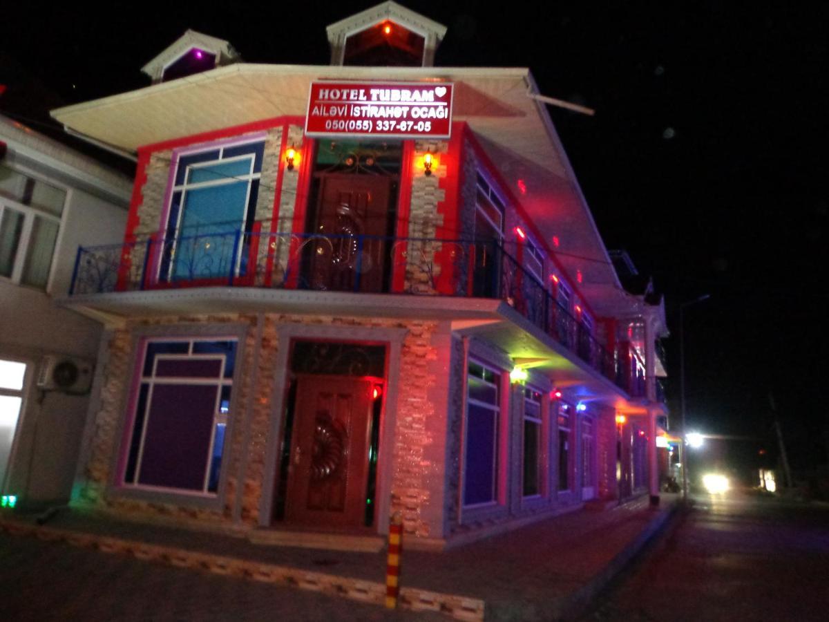 Bed and Breakfast Tubram S Ailəvi Qonaq Evi Şǝki Zewnętrze zdjęcie