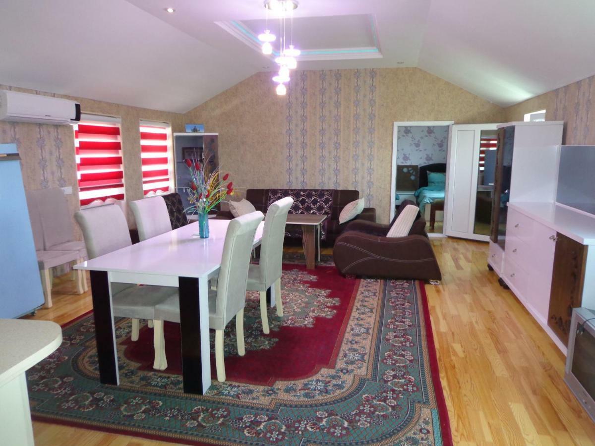 Bed and Breakfast Tubram S Ailəvi Qonaq Evi Şǝki Zewnętrze zdjęcie
